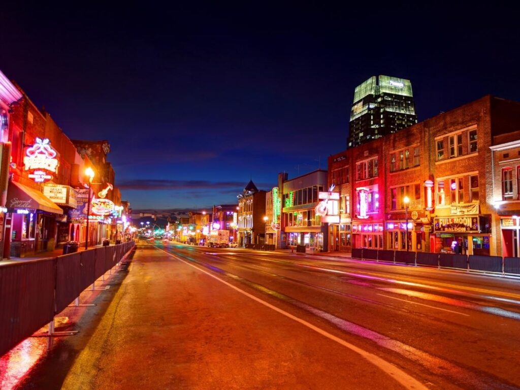 Evening street scene with local restaurants and bars in East Nashville
