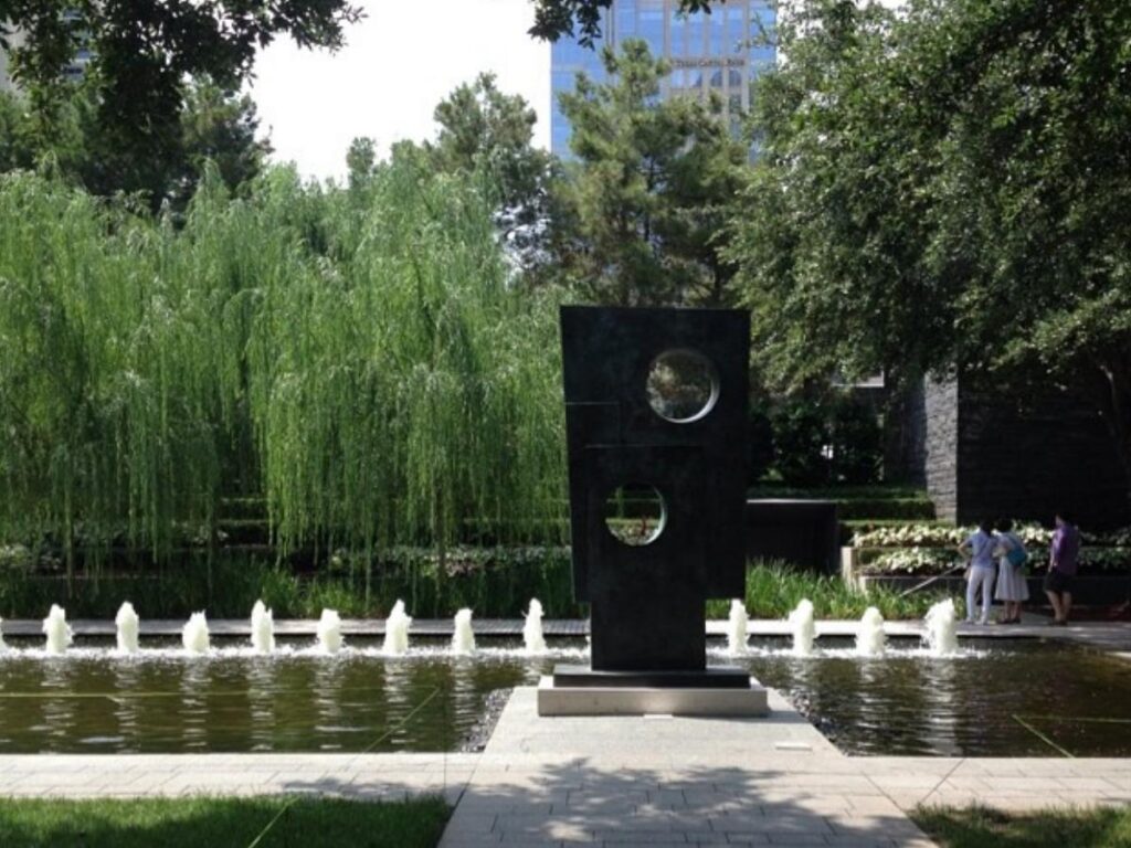 Modern sculptures in the outdoor garden at the Nasher Sculpture Center