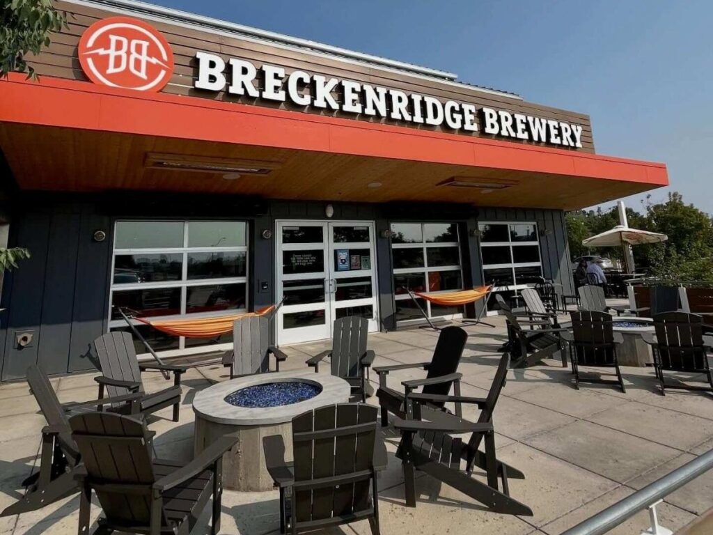 Après-ski crowd enjoying drinks at a local brewery in Breckenridge.