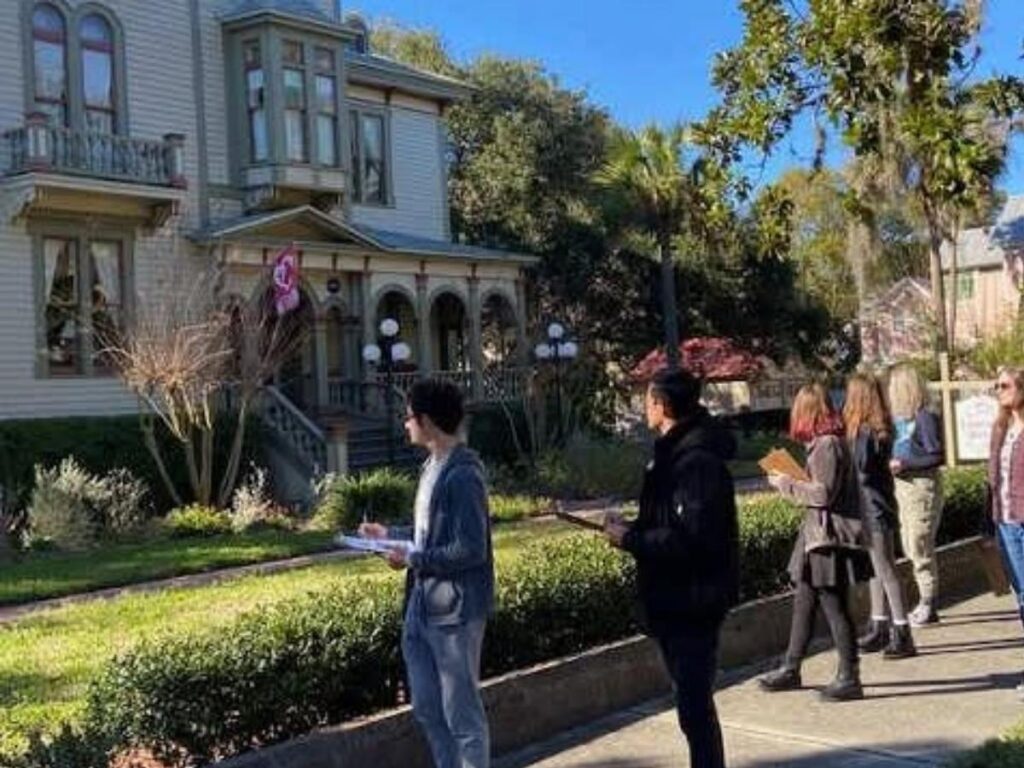 Exterior of the Amelia Island Museum of History housed in a historic jail building