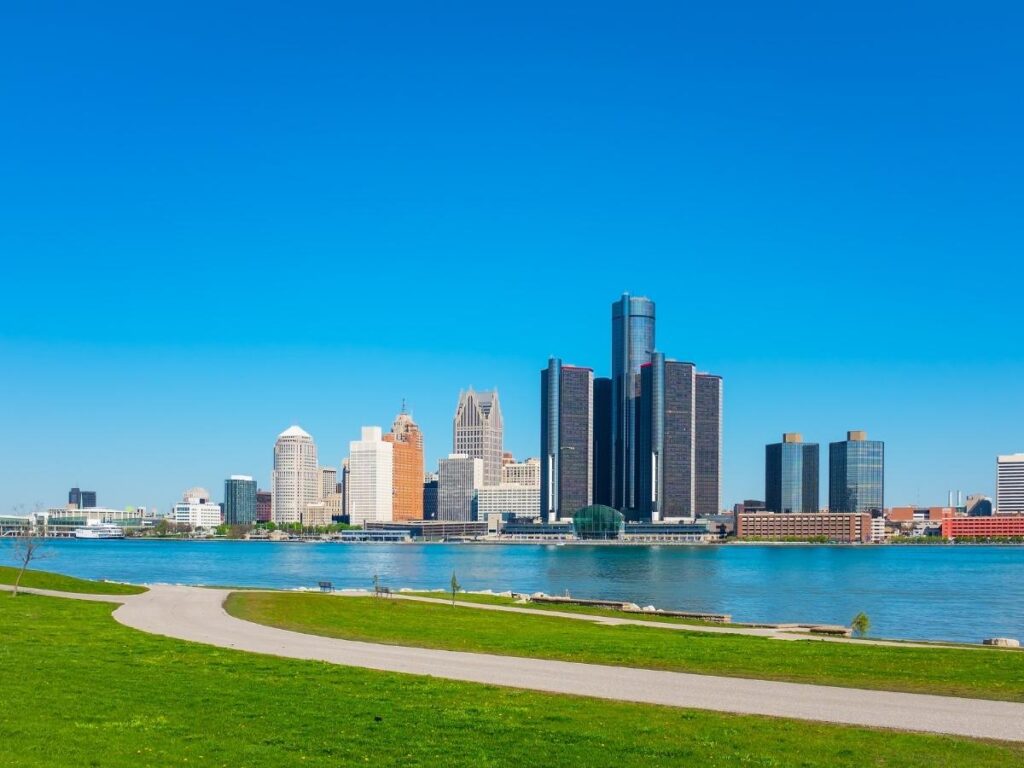 Detroit Riverwalk with city skyline.