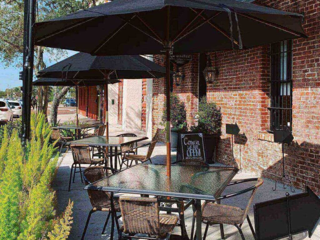 Outdoor café seating in an Orlando neighborhood away from theme parks