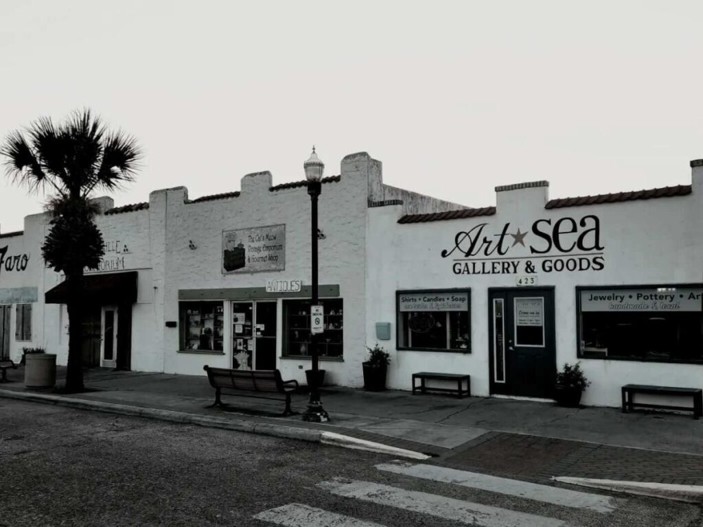Tourist souvenir shops in South Padre Island along the main road