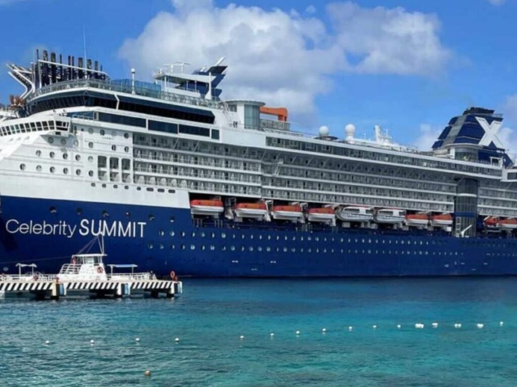 Boat cruise through Fort Lauderdale canals during sunset