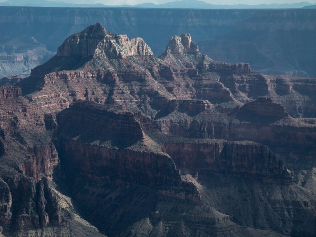 Sunrise view over the Grand Canyon South Rim