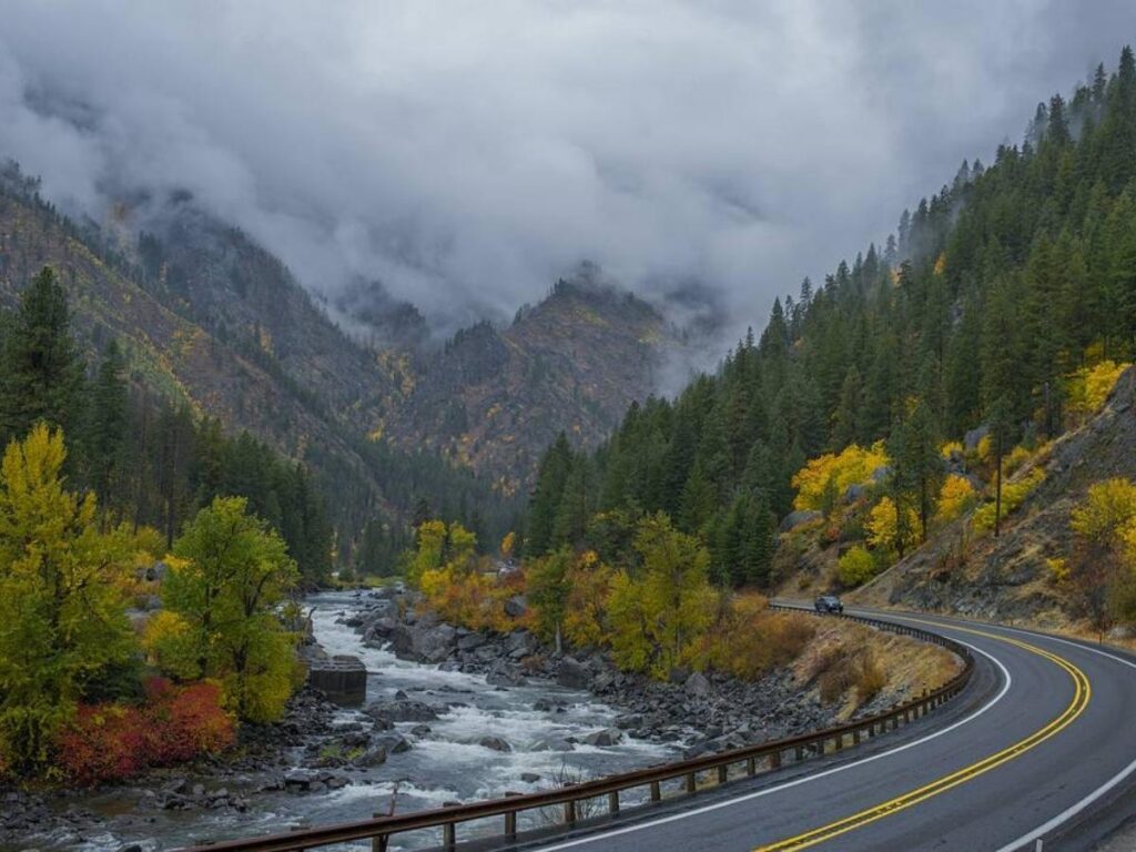 Fall colors along a scenic drive near Leavenworth, Washington