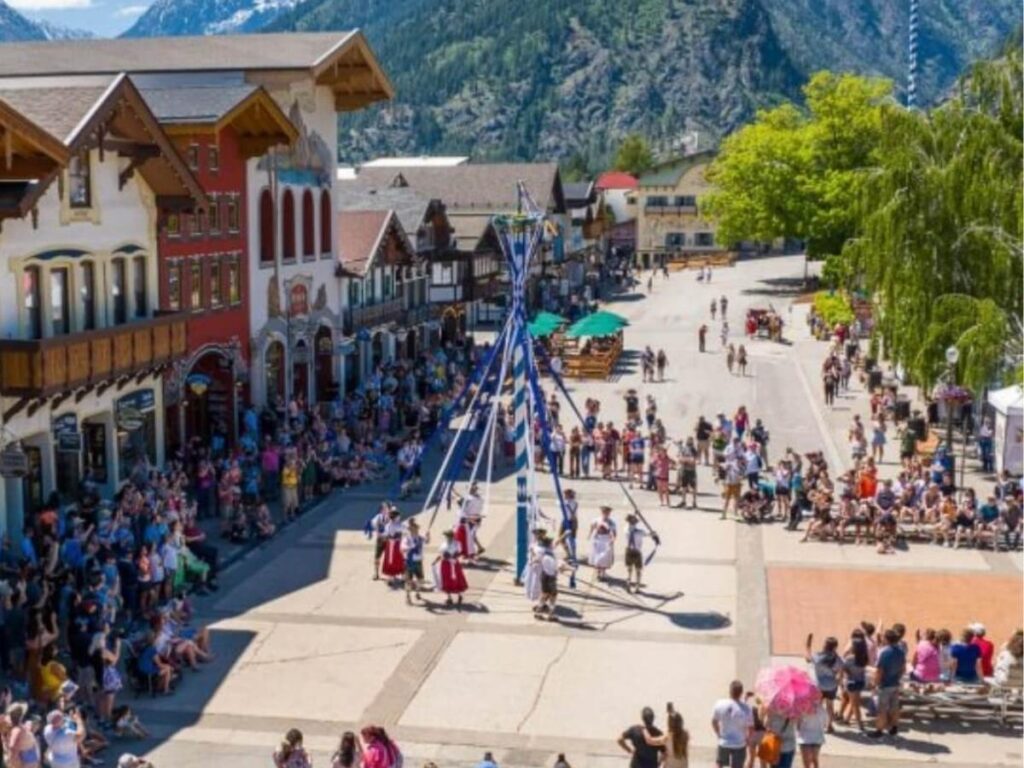 Maifest celebration in Leavenworth with traditional music and Bavarian decorations