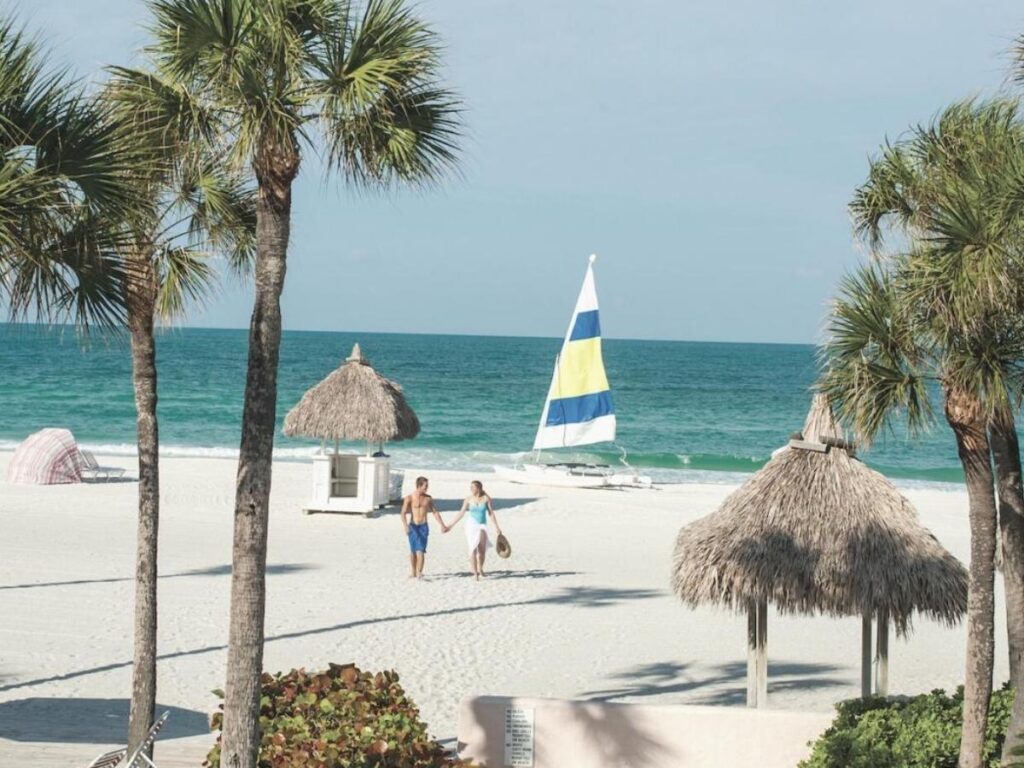 Quiet afternoon at Lido Key Beach near Sarasota with fewer people and calm water