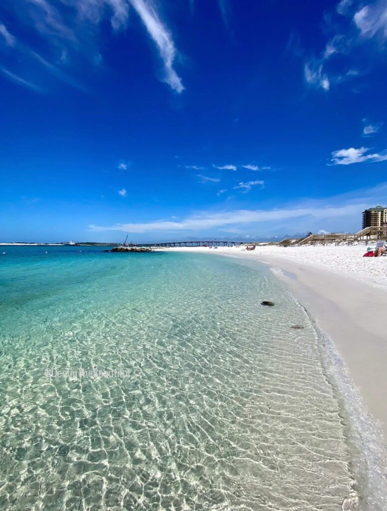 Clear turquoise water at Norriego Point in Destin