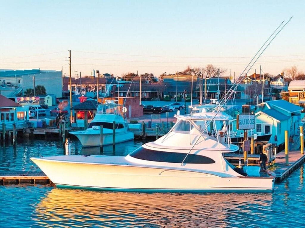 Calm bay side of Ocean City with boats and water activities