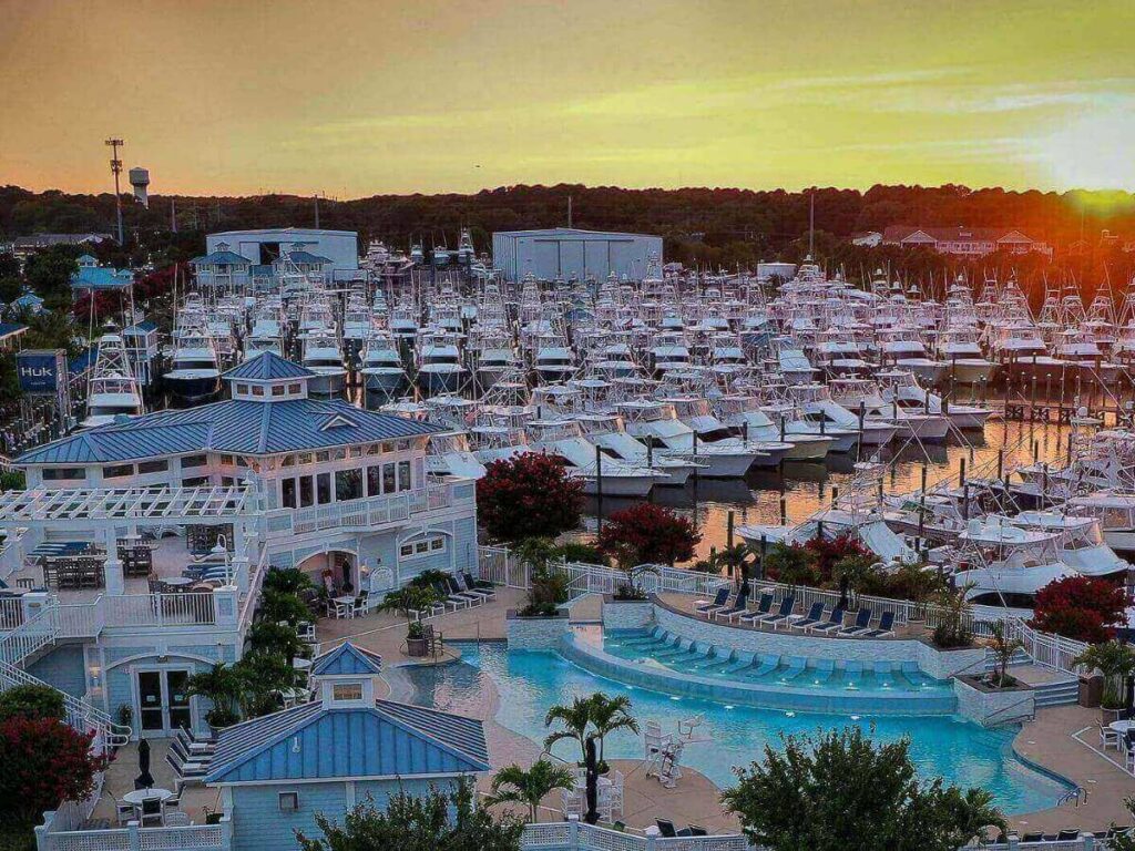 Sunset over the bay in Ocean City with boats and reflections on the water