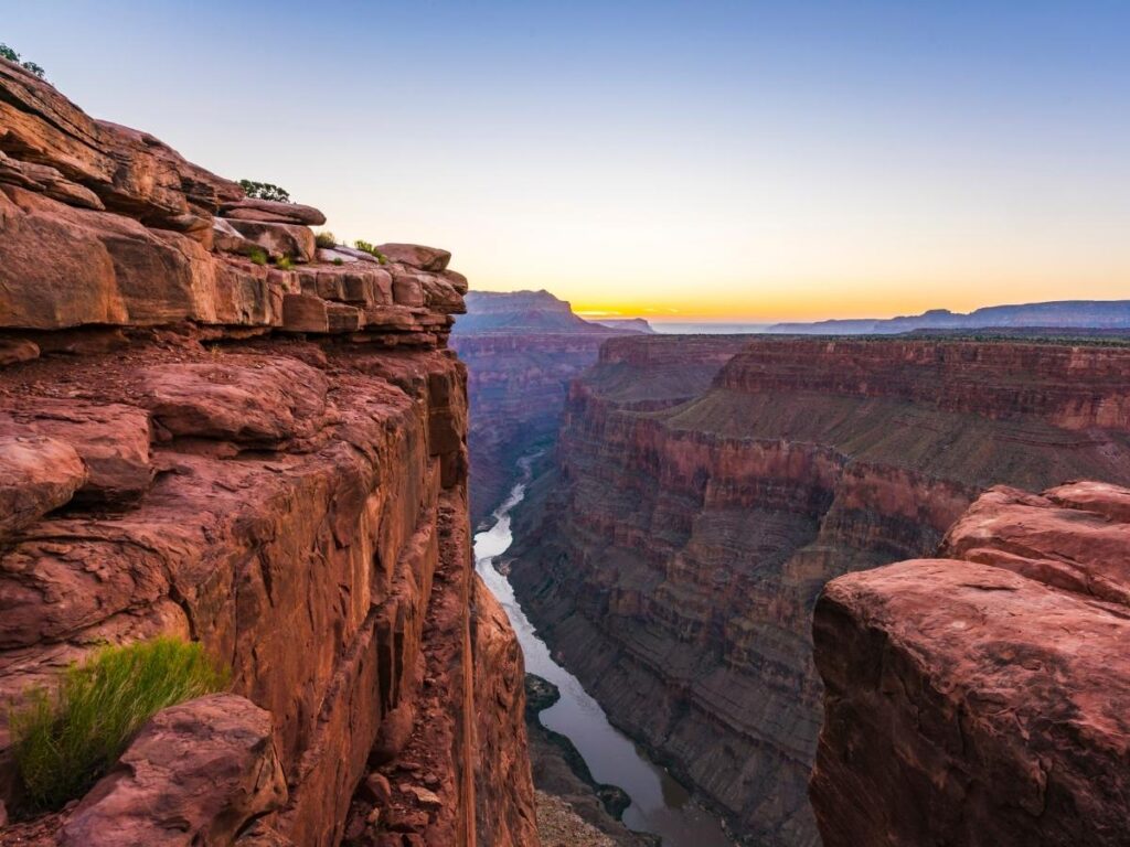 Wide desert views from the Page Rim View Trail