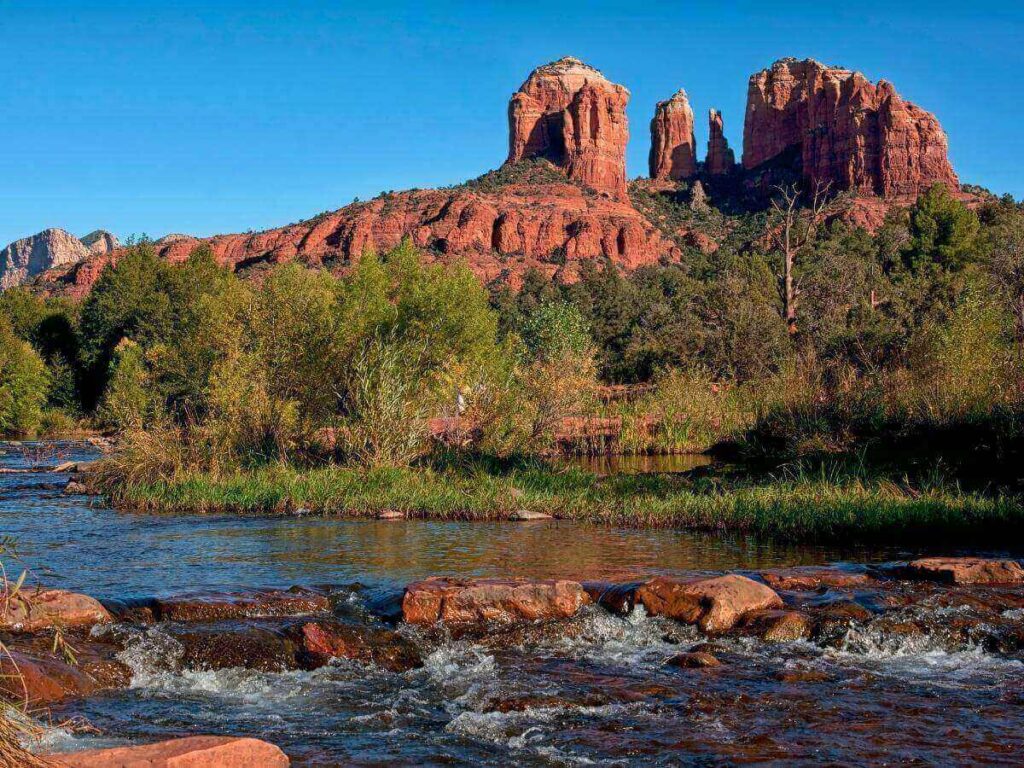 Red rock formations near Sedona seen from Oak Creek Canyon