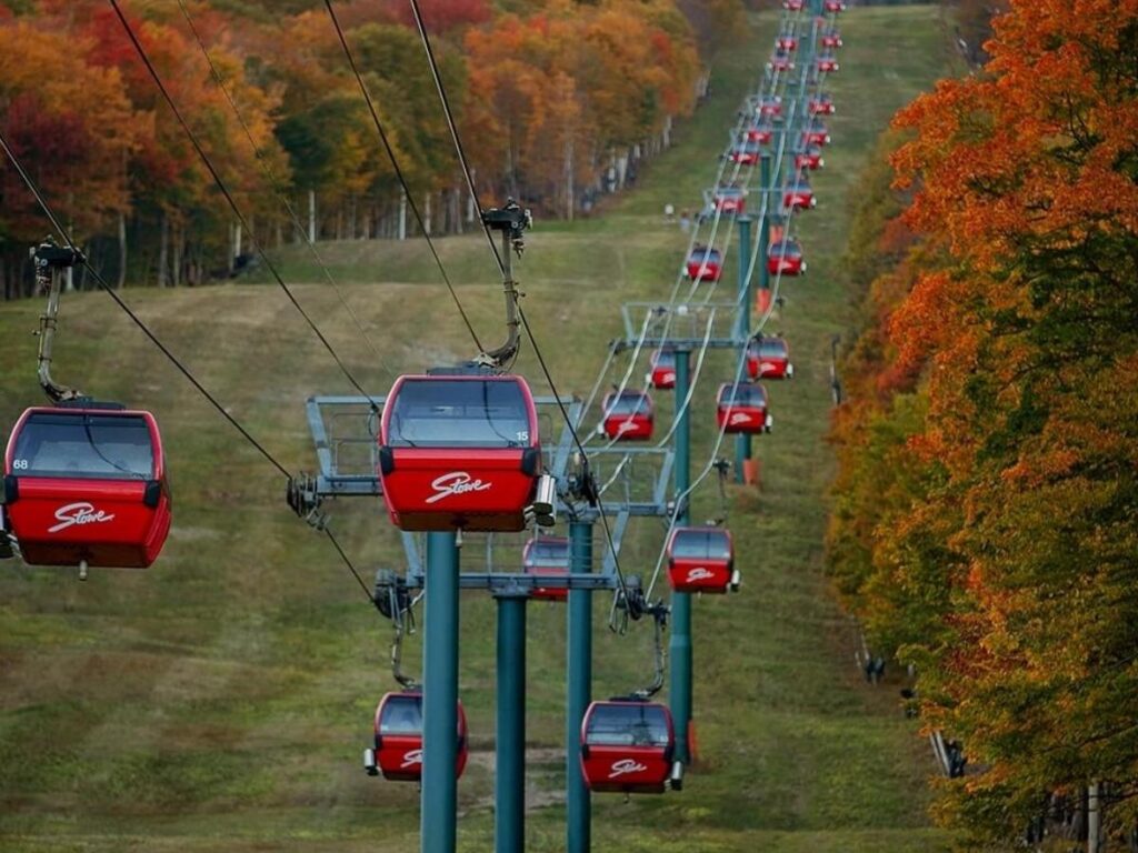 Gondola ride in Stowe offering wide views of the surrounding mountains