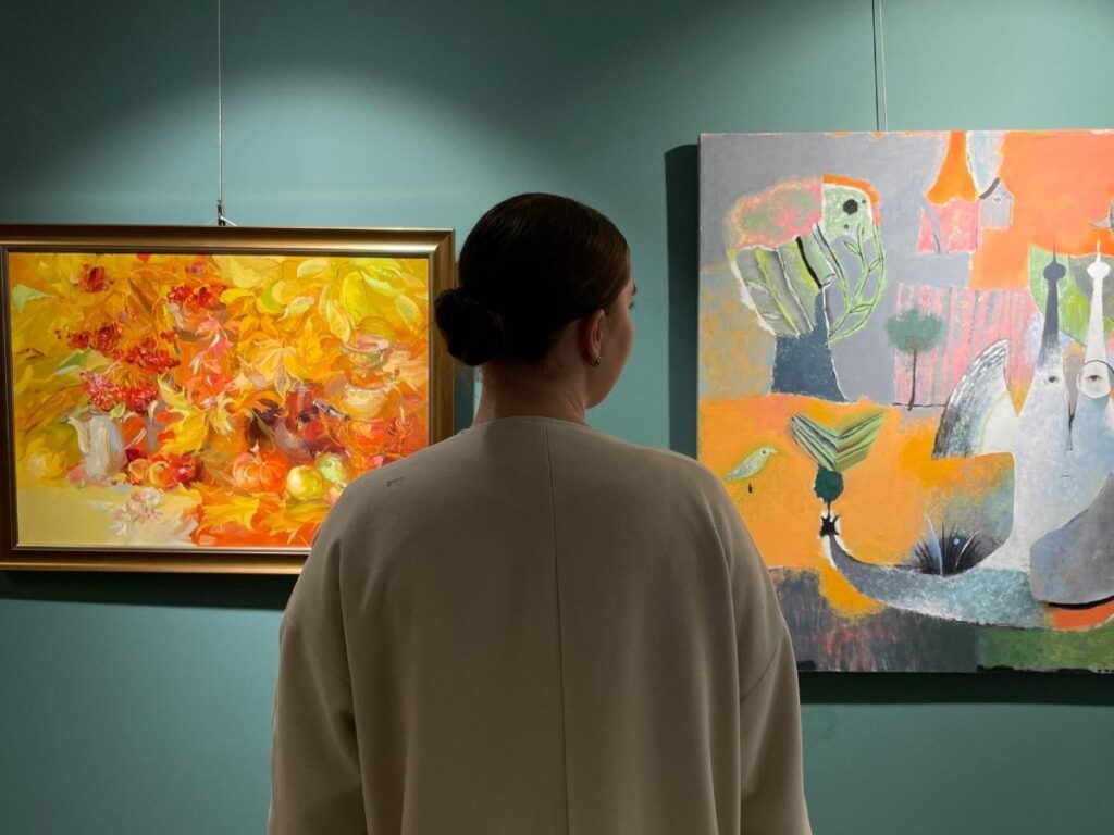 Small art galleries in Homer, Alaska during a quiet evening