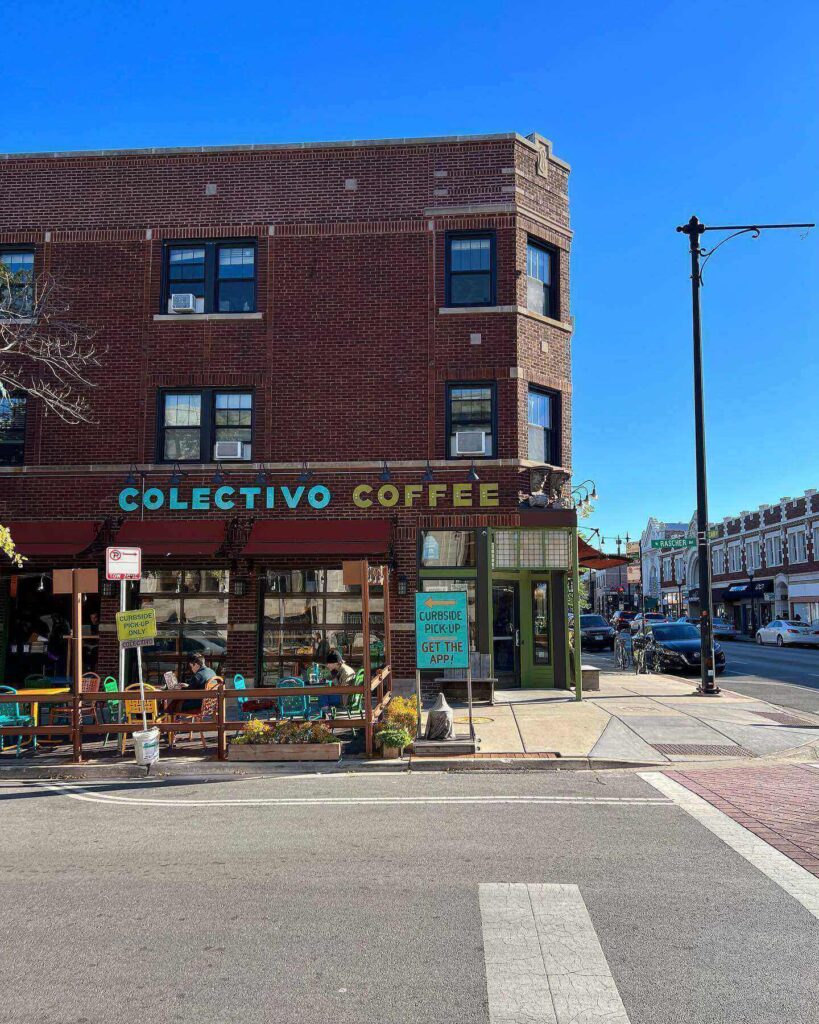 Independent cafés, bookstores, and boutiques in Chicago's Andersonville neighborhood