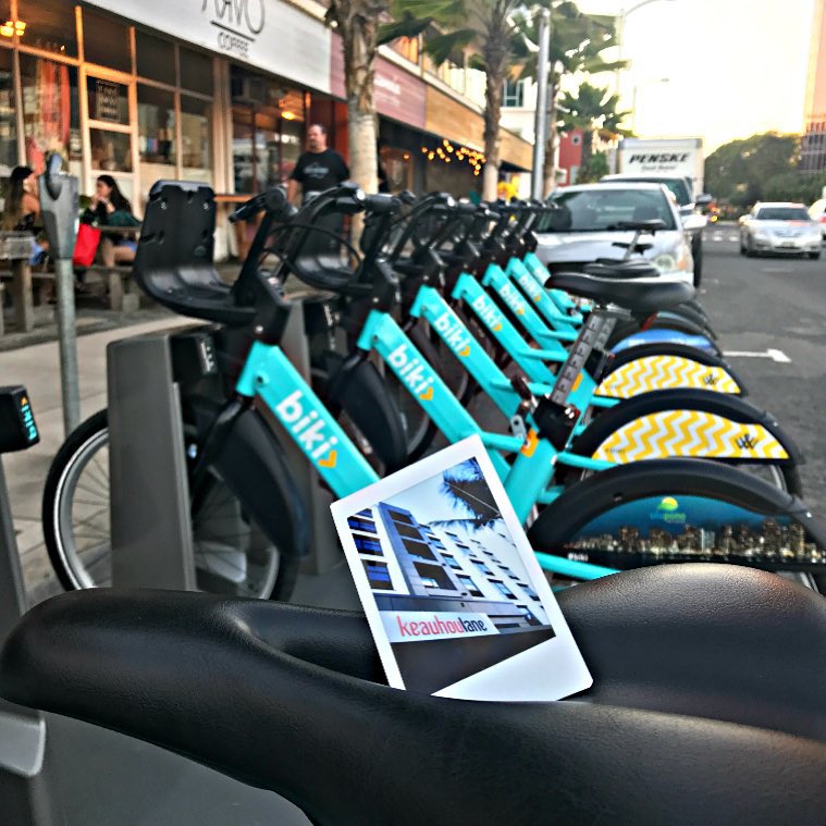 Honolulu Biki bikes lined up in a docking station