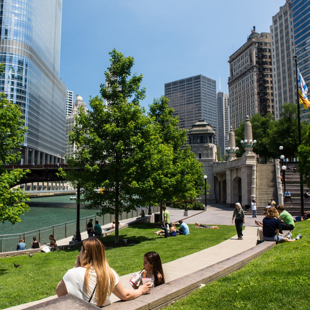 Chicago Riverwalk with historic bridges and downtown skyscrapers