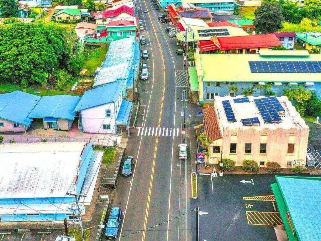Scenic coastal drive along the Hamakua Coast on the Big Island of Hawaii