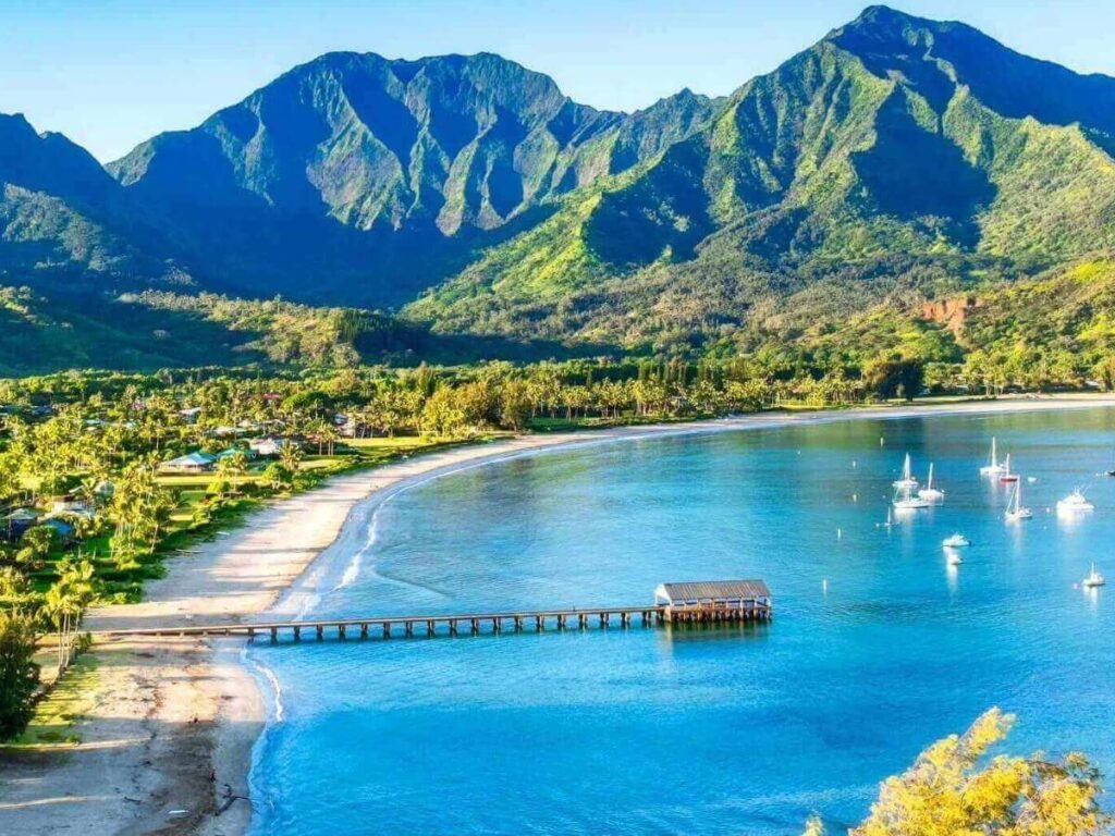 Small shops and restaurants in Hanalei town on Kauai