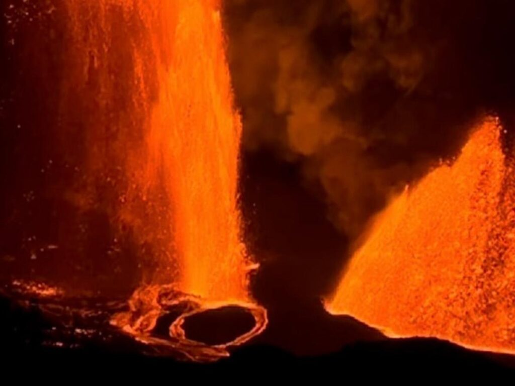 Volcanic lava landscape inside Hawaii Volcanoes National Park on the Big Island