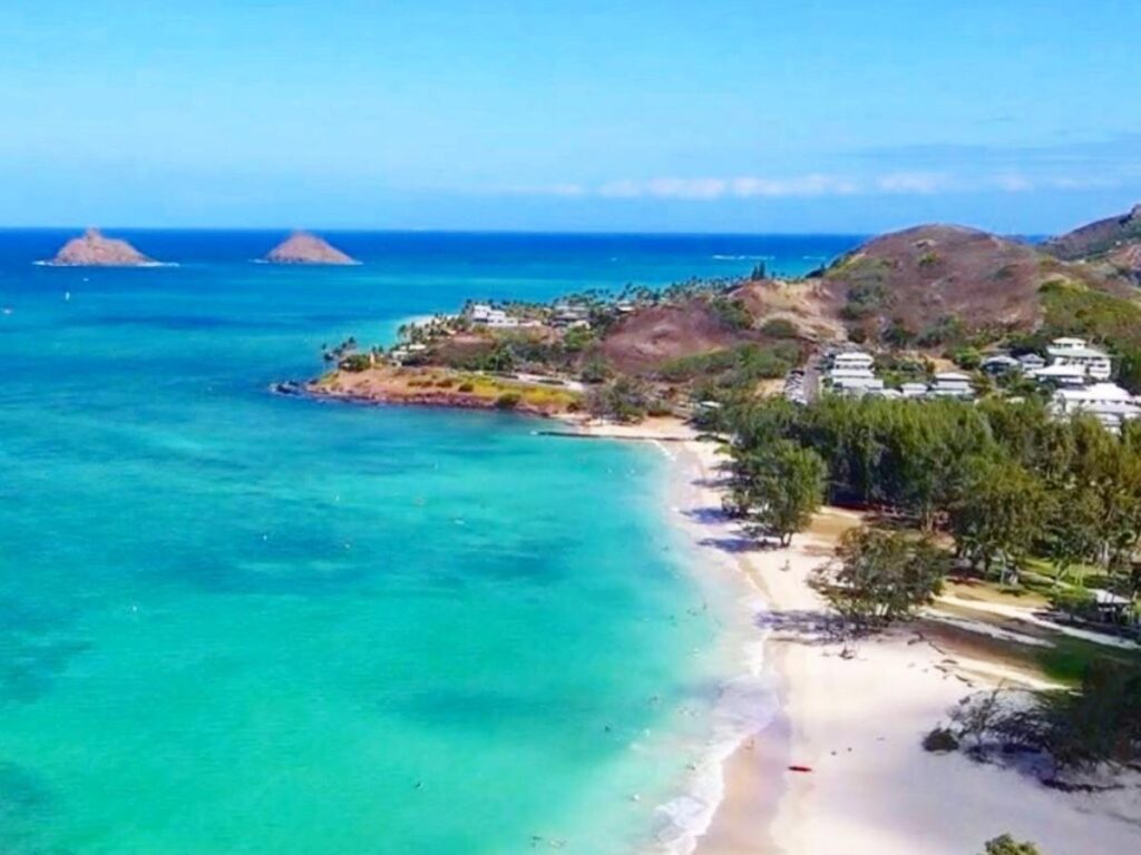 Clear turquoise water at Kailua Beach on Oahu