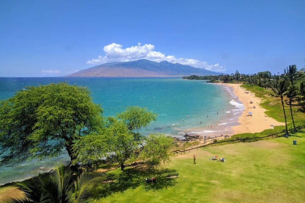 Kamaole Beach Parks with golden sand