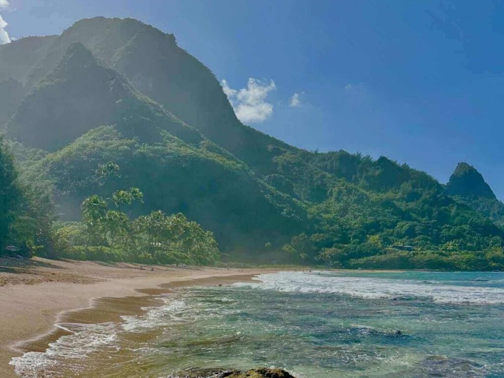 Cliffs and ocean view inside a Kauai state park with no visible resorts or buildings