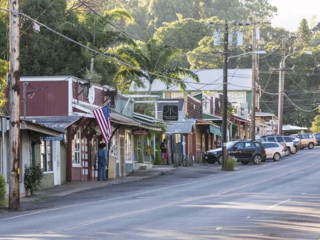 Small town street in Kaunakakai on Molokai