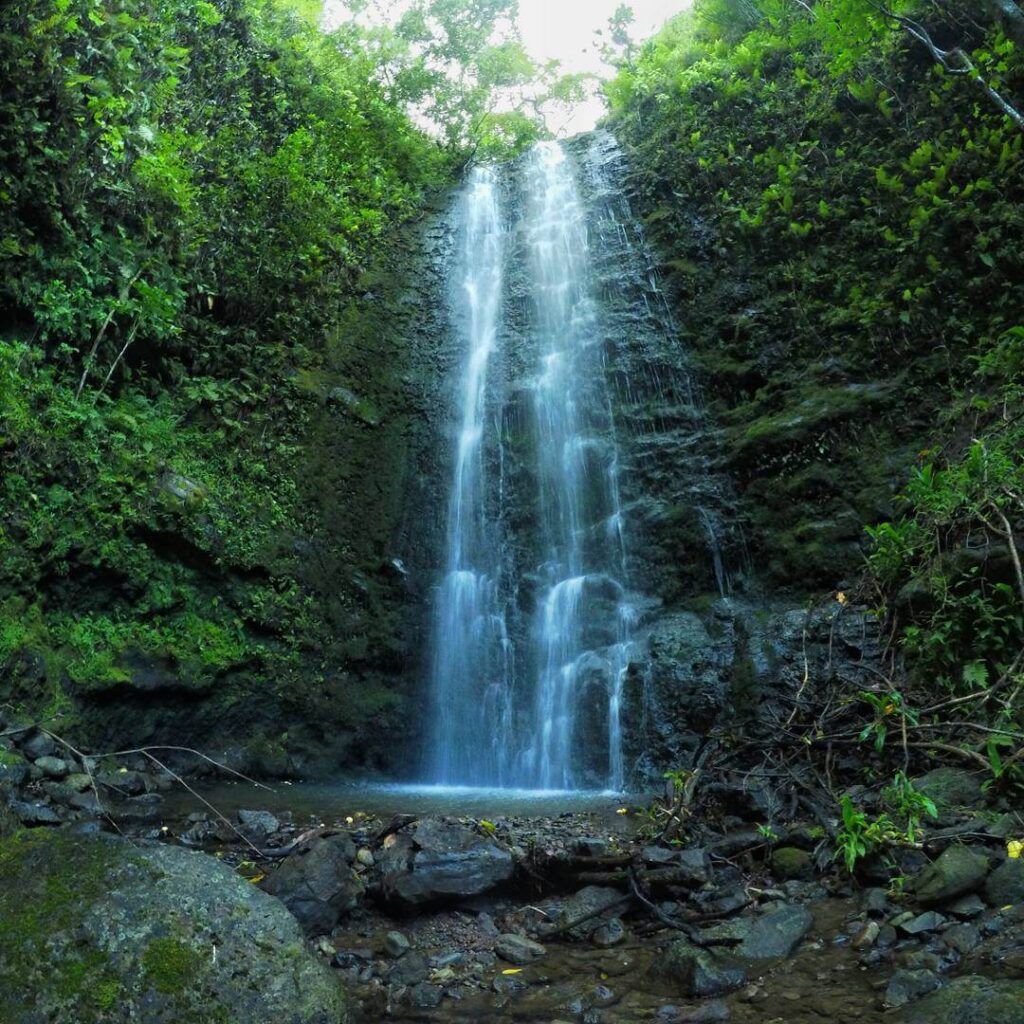 Makamakaʻole Falls
