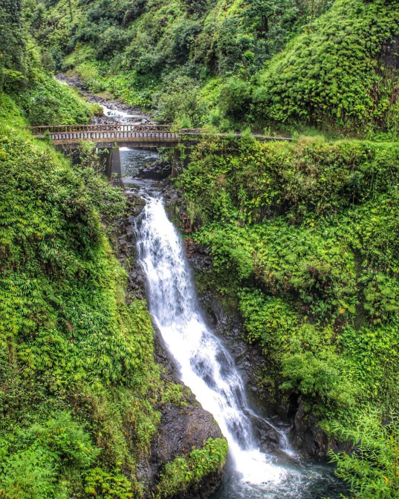 Makapipi Falls
