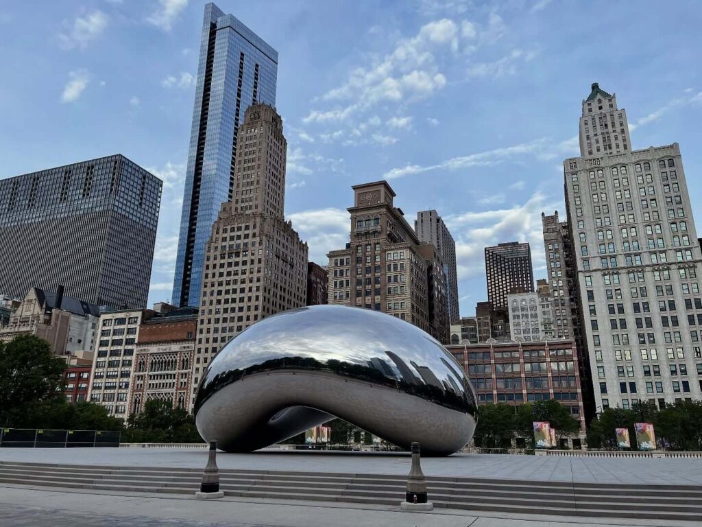 Cloud Gate (The Bean) in Millennium Park on a sunny morning
