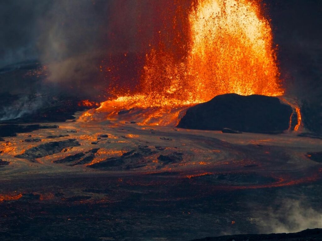 View of volcanic cones along Nāpau Trail in Hawaiʻi Volcanoes National Park