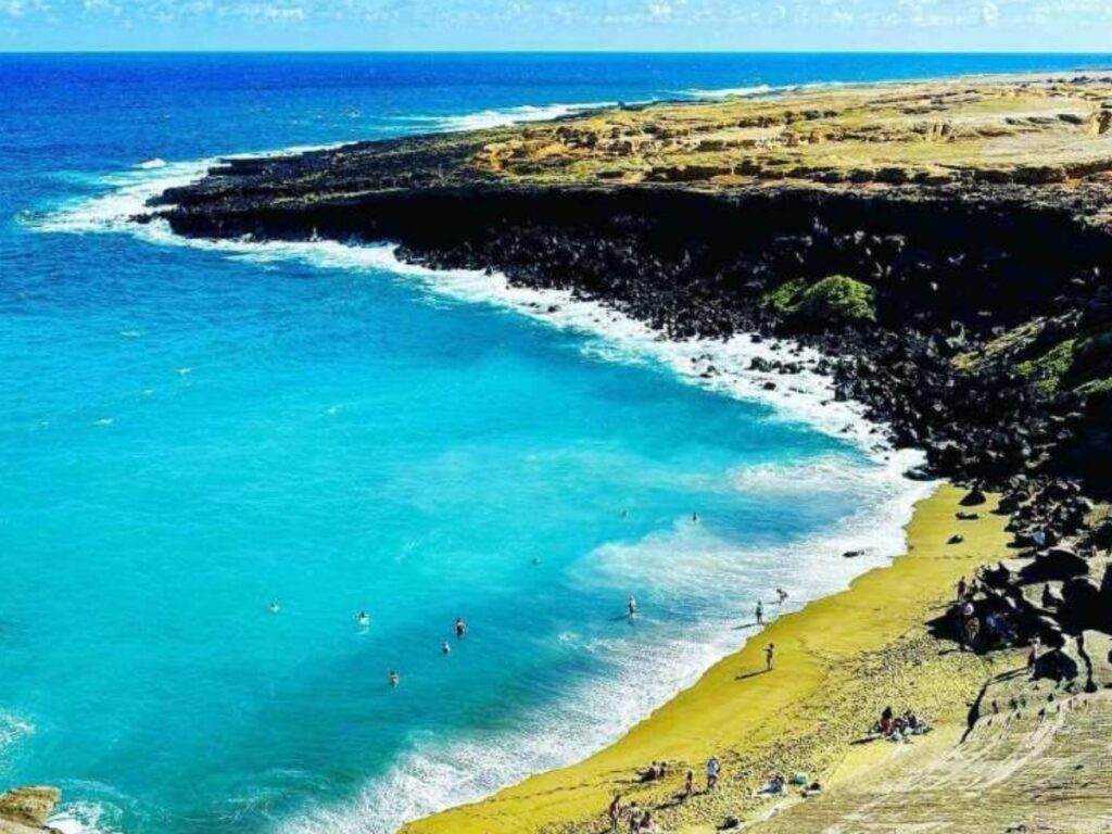 Green sand shoreline at Papakōlea Beach on the Big Island of Hawaii