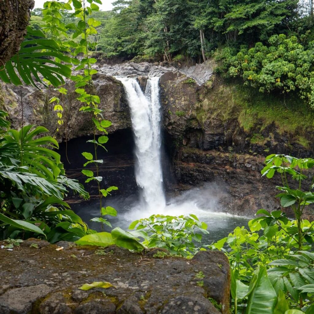 Early morning view of Rainbow Falls at Wailuku River State Park