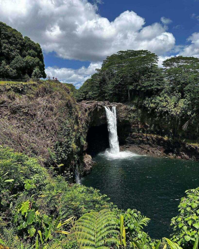 Rainbow Falls viewed from the main overlook at Wailuku River State Park