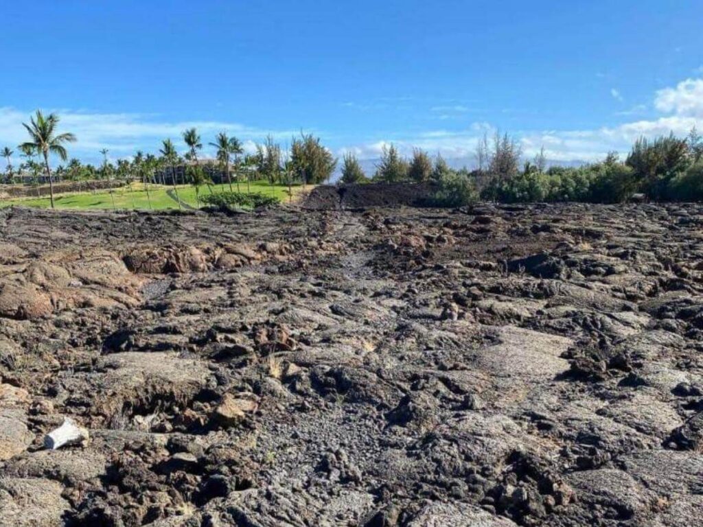 Lava field trail leading to petroglyphs near Waikoloa Beach Resort