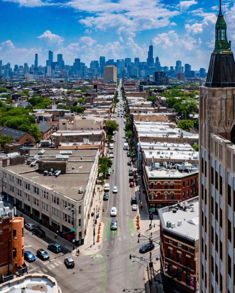 Tree-lined streets, cafés, and local shops in Chicago's Wicker Park neighborhood