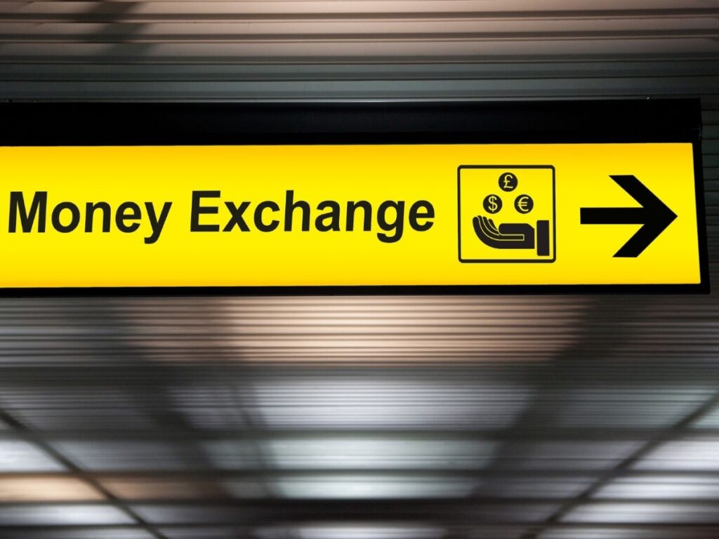 Bad exchange rate at an airport foreign currency booth