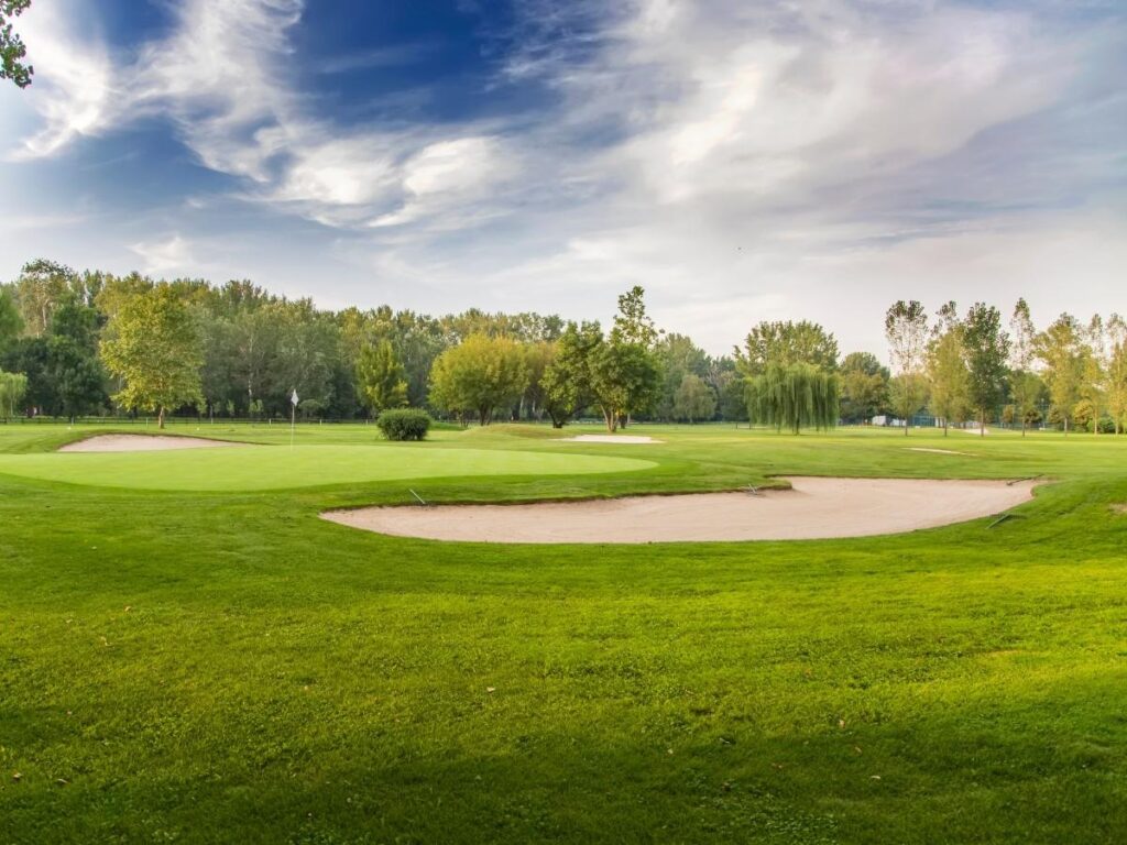 Golf course in Ko Olina Kapolei with ocean views