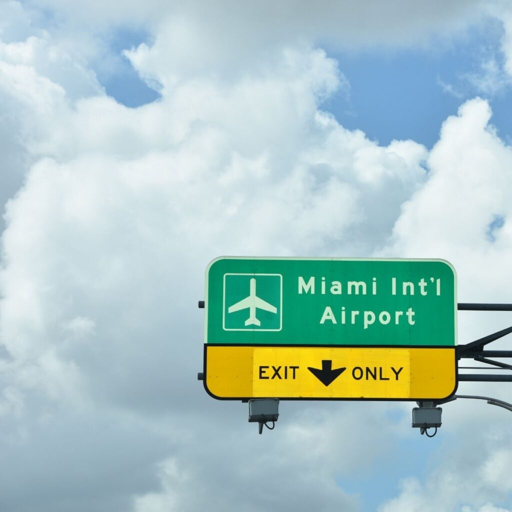 miami airport road sign