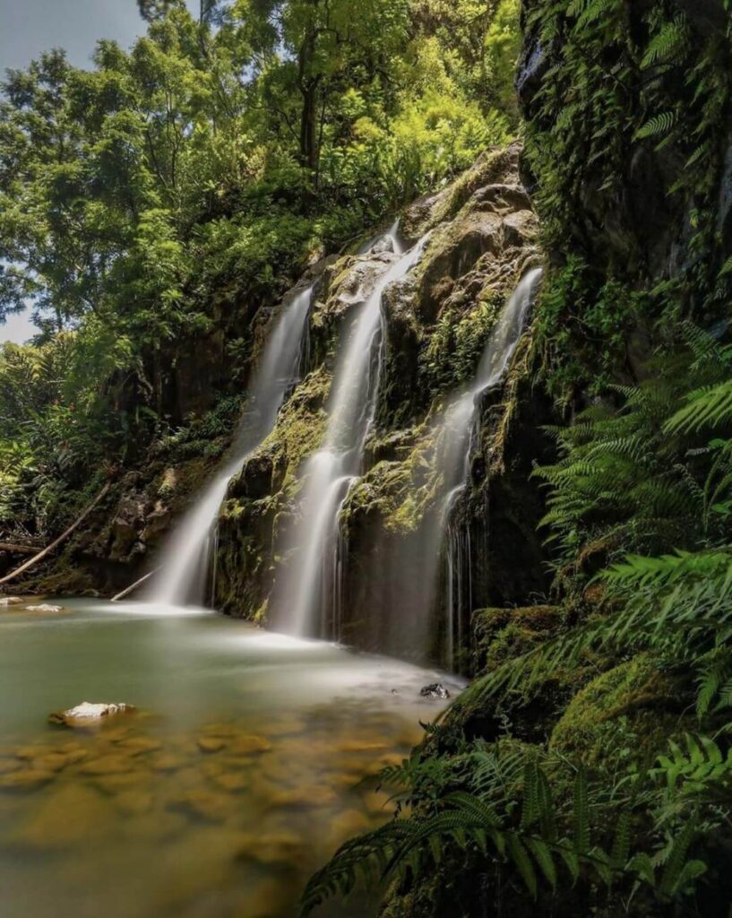 Waikani Falls - Three Bears