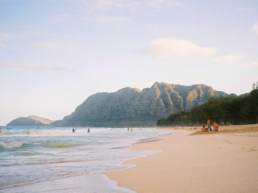 Wide coastline view in Waianae on Oahu’s west side with mountains and open ocean