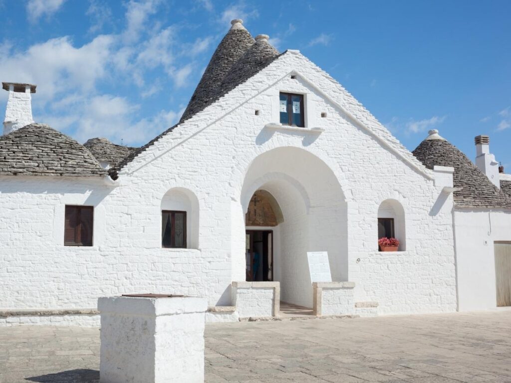 Restored masseria farmhouse and traditional trullo accommodation in Apulia.