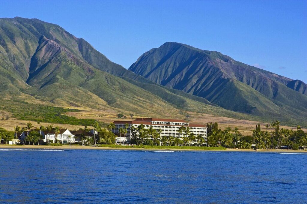 Lahaina Shores Beach Resort