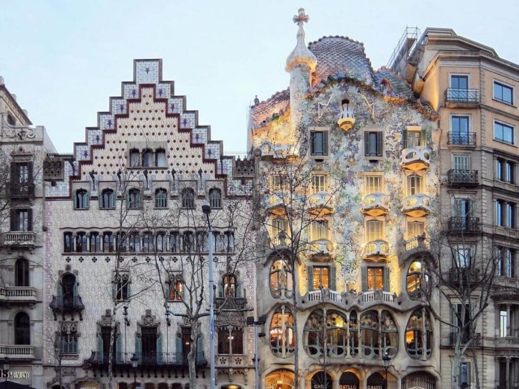“Casa Batlló façade on Passeig de Gràcia