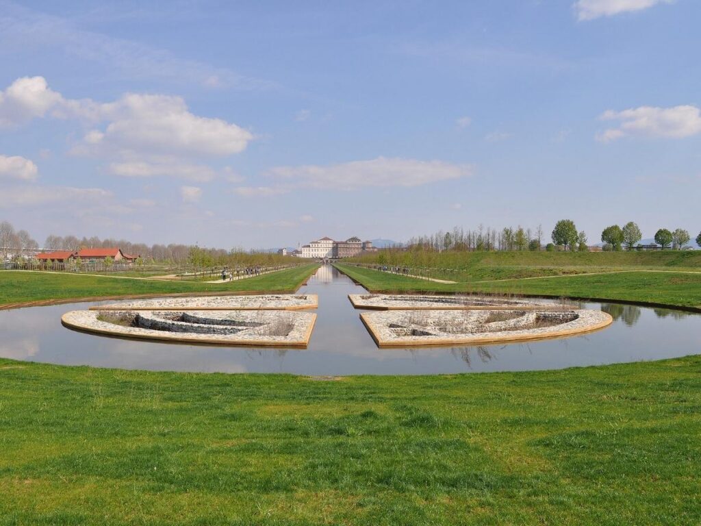 Grand Baroque façade and fountains at Reggia di Venaria Reale.