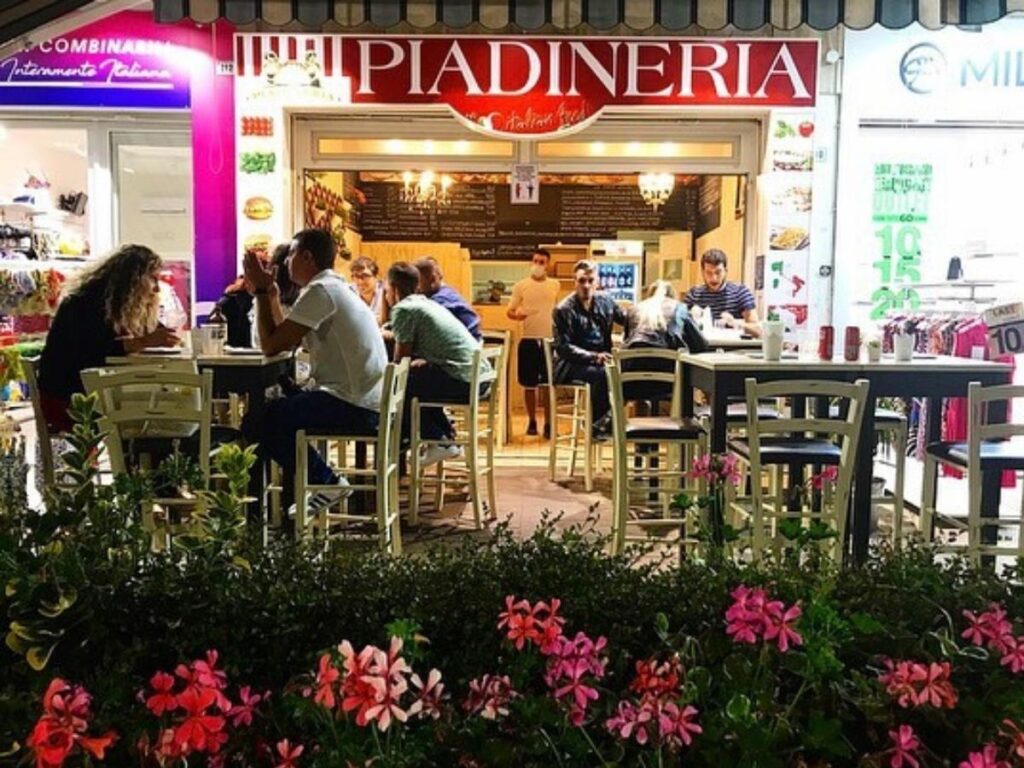 Local shops and cafes along Viale Dante in Riccione