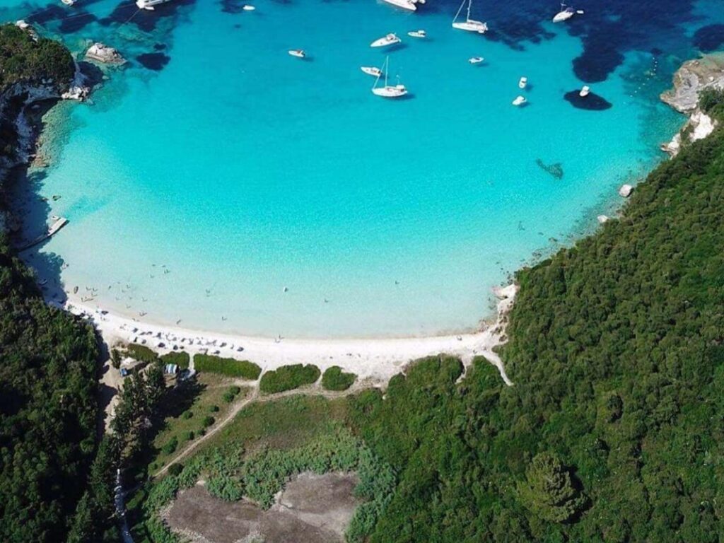 Path leading up to the viewpoint above Voutoumi Beach in Antipaxos