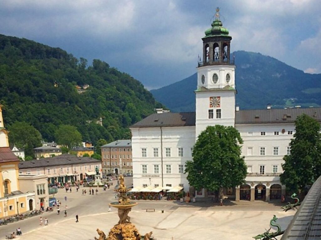 DomQuartier terrace overlooking the cathedral square